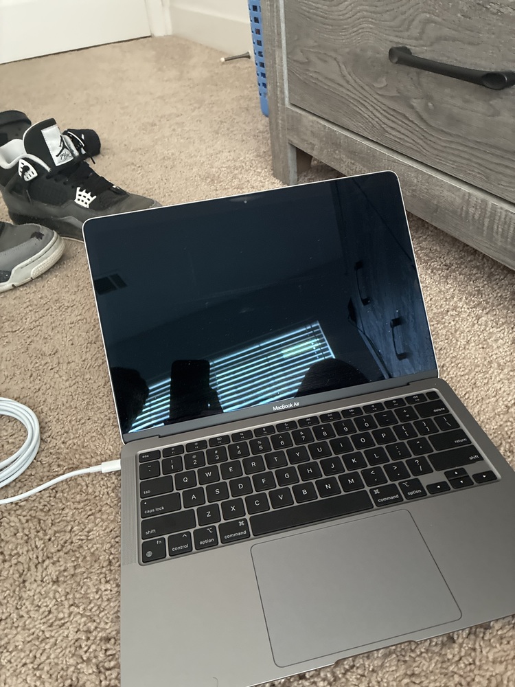 Apple MacBook Air M2 13-inch 256GB 8GB RAM 8-Core CPU 8-Core GPU