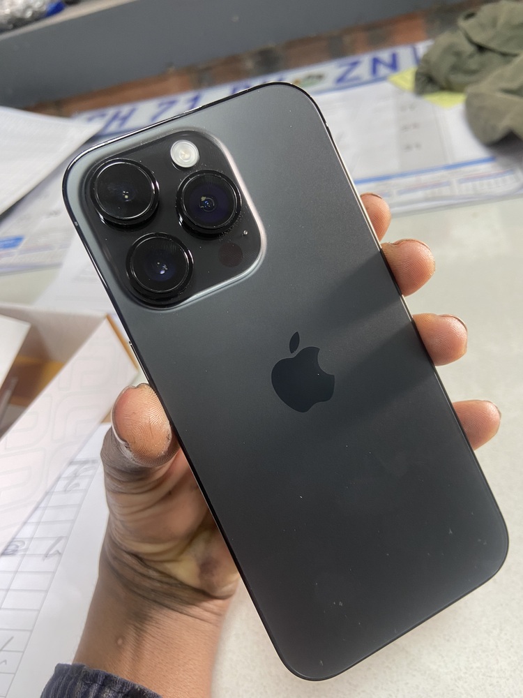 iPhone 14 Pro Deep Purple 256GB (Unlocked) – Plug