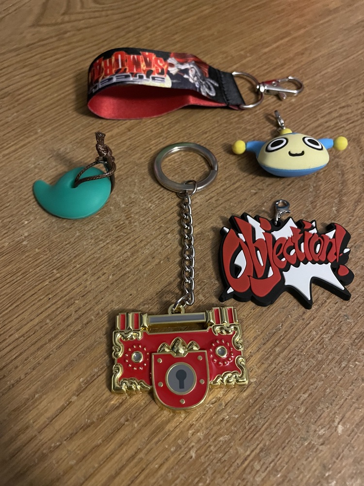 Ace Attorney - Turnabout Keychain - Fangamer
