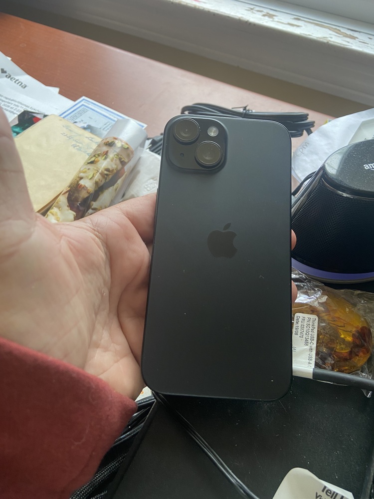 iPhone 15 Black 128GB (Unlocked) – Plug