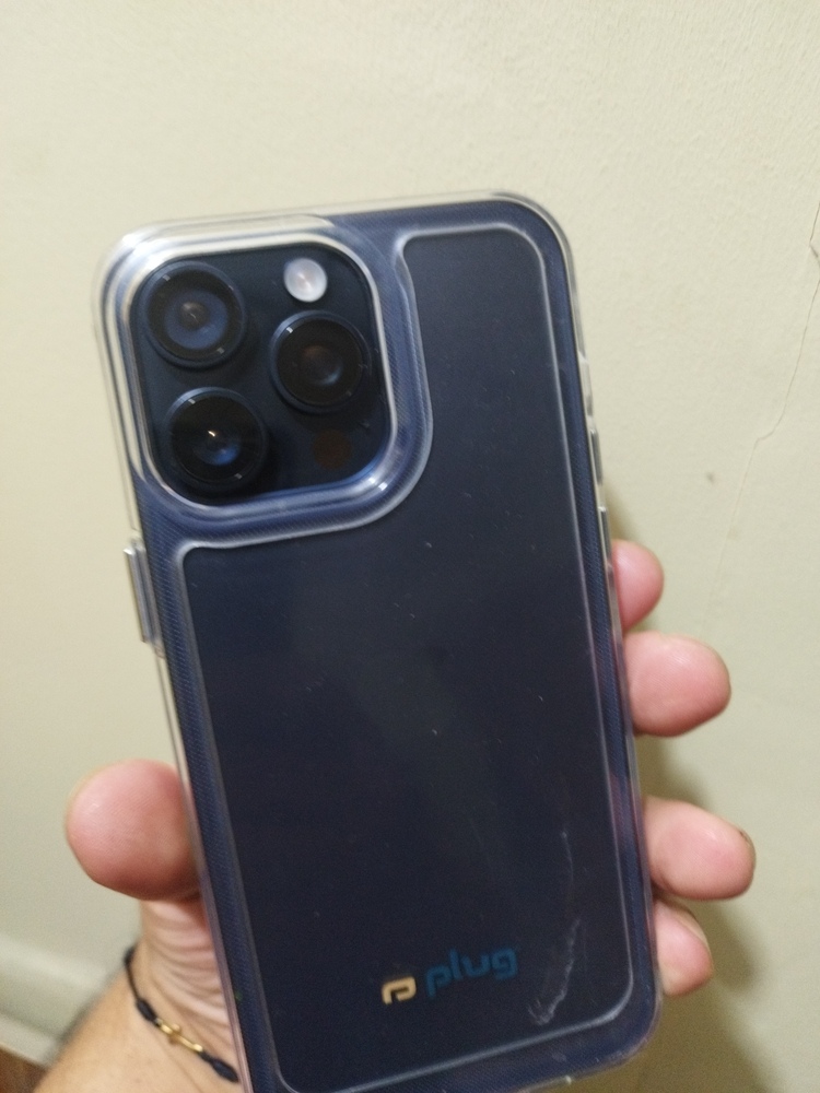 iPhone 15 Pro Max Black Titanium 256GB (Unlocked) – Plug