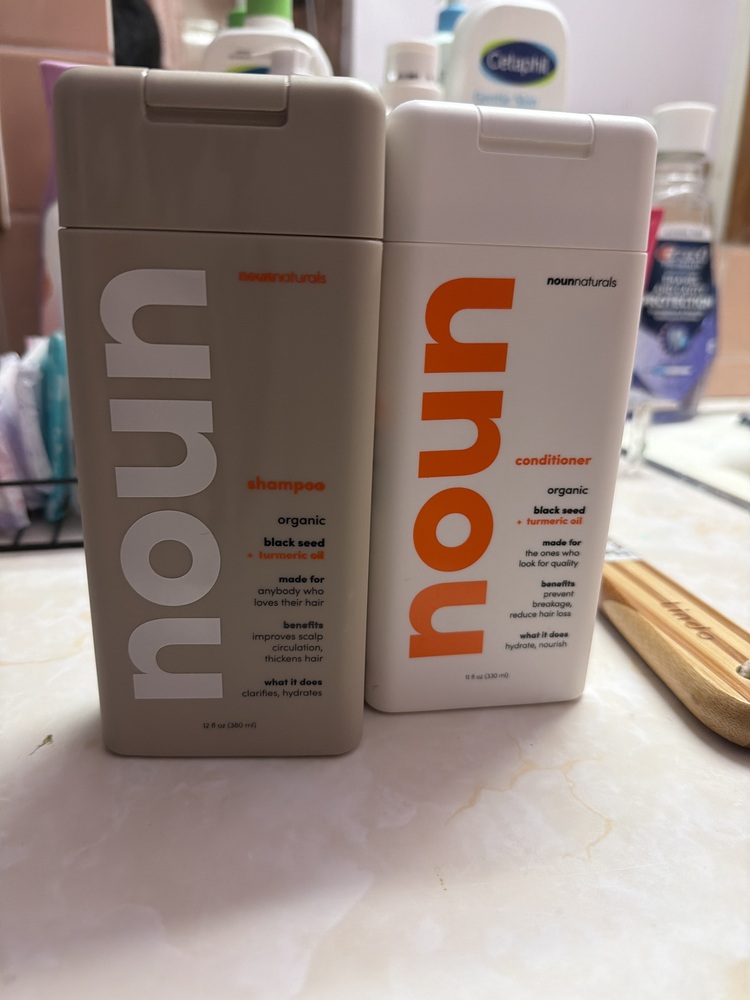 Noun Naturals | Organic Black Seed and Turmeric Shampoo for Gentle