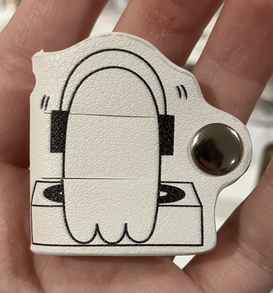 UNDERTALE - Napstablook Earphone Cable Clip - Fangamer