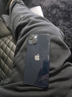 iPhone 13 Midnight 256GB (Unlocked) – Plug
