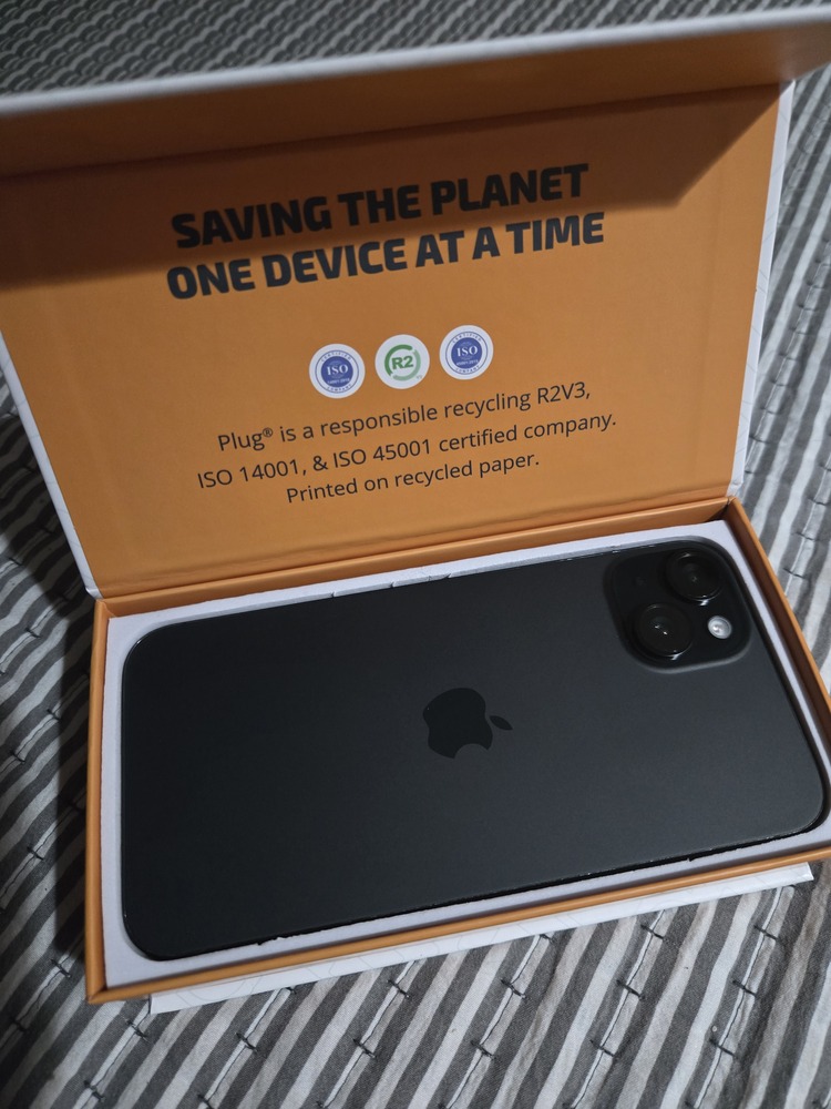 【週末セール】iPhone 15 plus ブルー　超美品　米国版　128GB Amazon.com: Apple iPhone 15, 128GB, Blue - Unlocked (Renewed