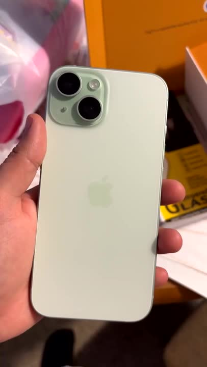 iPhone 15 Pink 256GB (Unlocked) – Plug