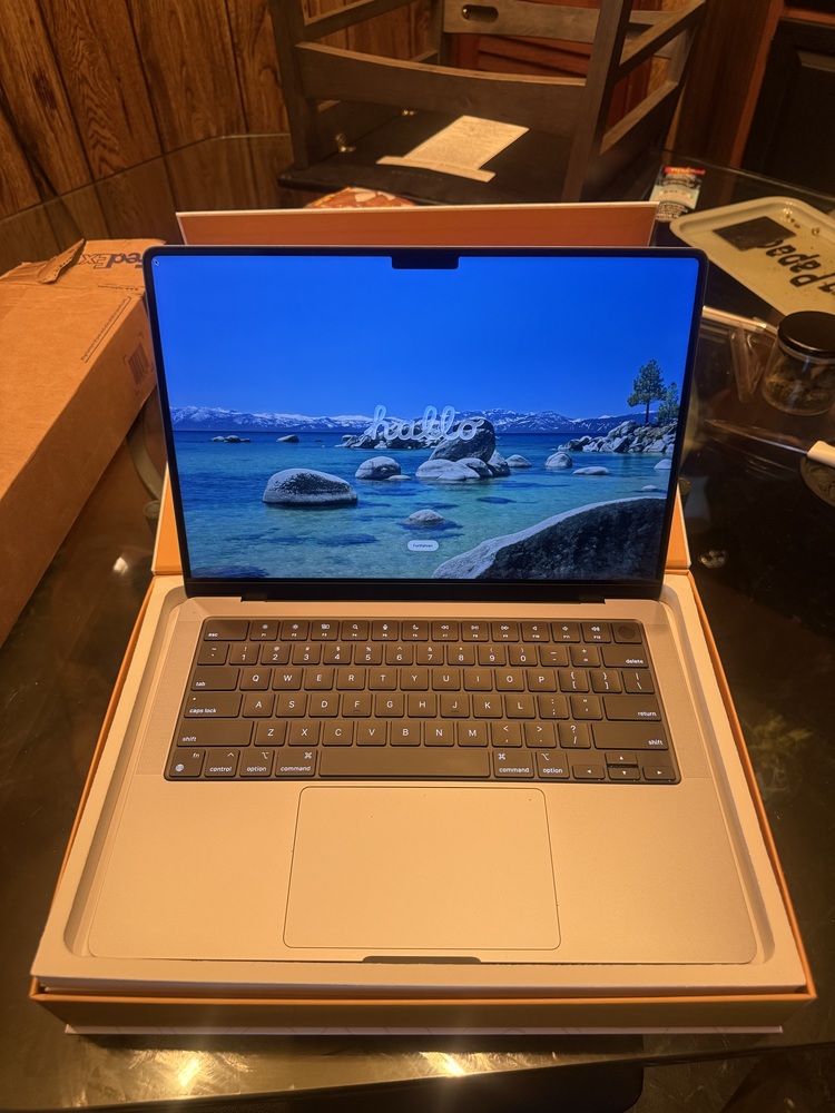 Apple MacBook Pro Intel i7 2.3GHZ 16GB RAM 13