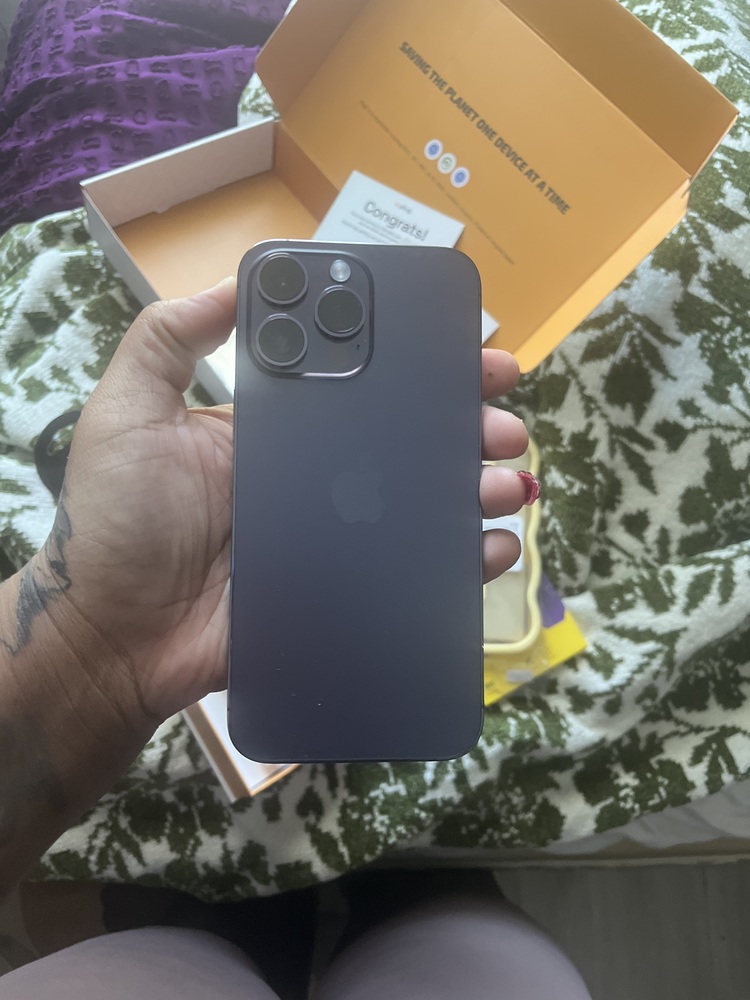iPhone 14 Pro Max Deep Purple 512GB (Unlocked) – Plug