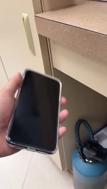 iPhone Xr Black 128GB (Unlocked) – Plug