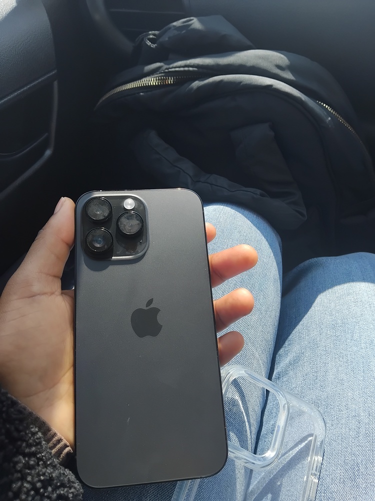 iPhone 14 Pro Max Space Black 256GB (Unlocked) – Plug