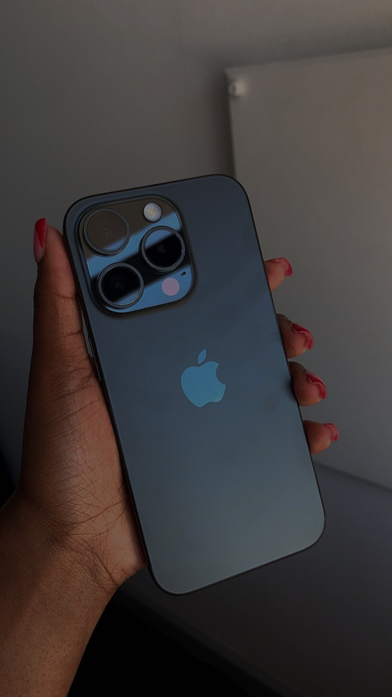 iPhone 15 Plus Black 128GB (Unlocked) – Plug