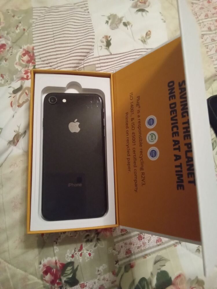 iPhone 8 Plus Gold 64GB (Unlocked) – Plug