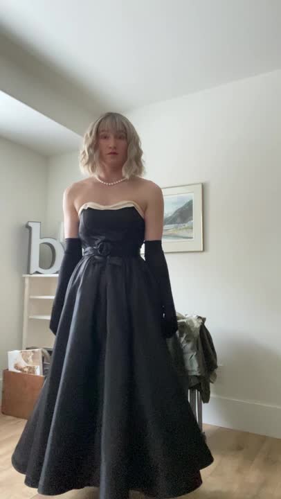 Unique Vintage Black Strapless Tea Length Gown
