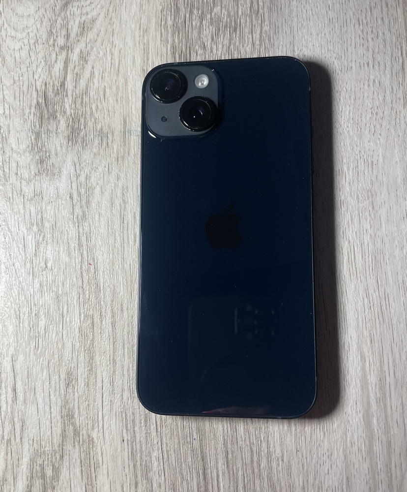 iPhone 14 Midnight 128GB (Unlocked) – Plug