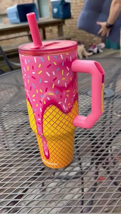 Thicc Buddy 16oz | Strawberry Kiss – Frost Buddy